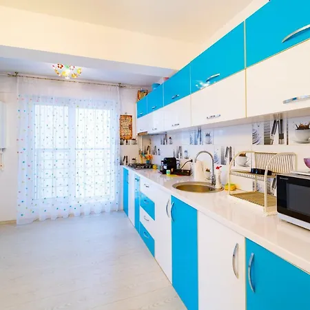 Colorful Apartment *